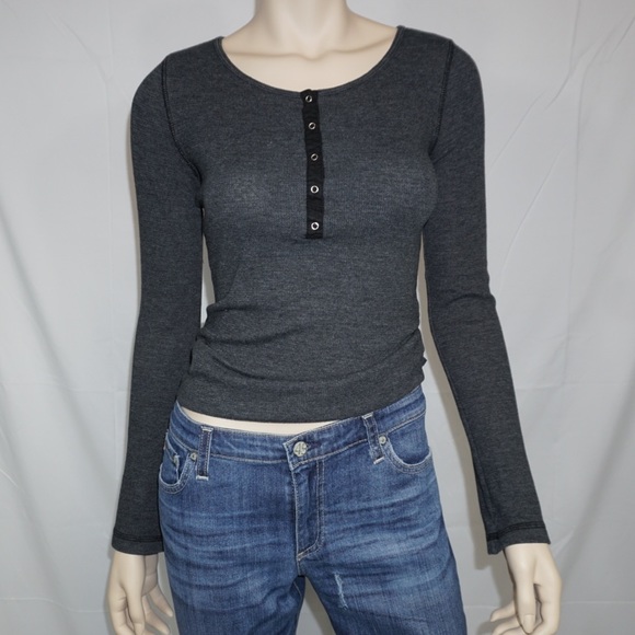 James Perse Standard Button Down Basic Top- 1 - Picture 4 of 6